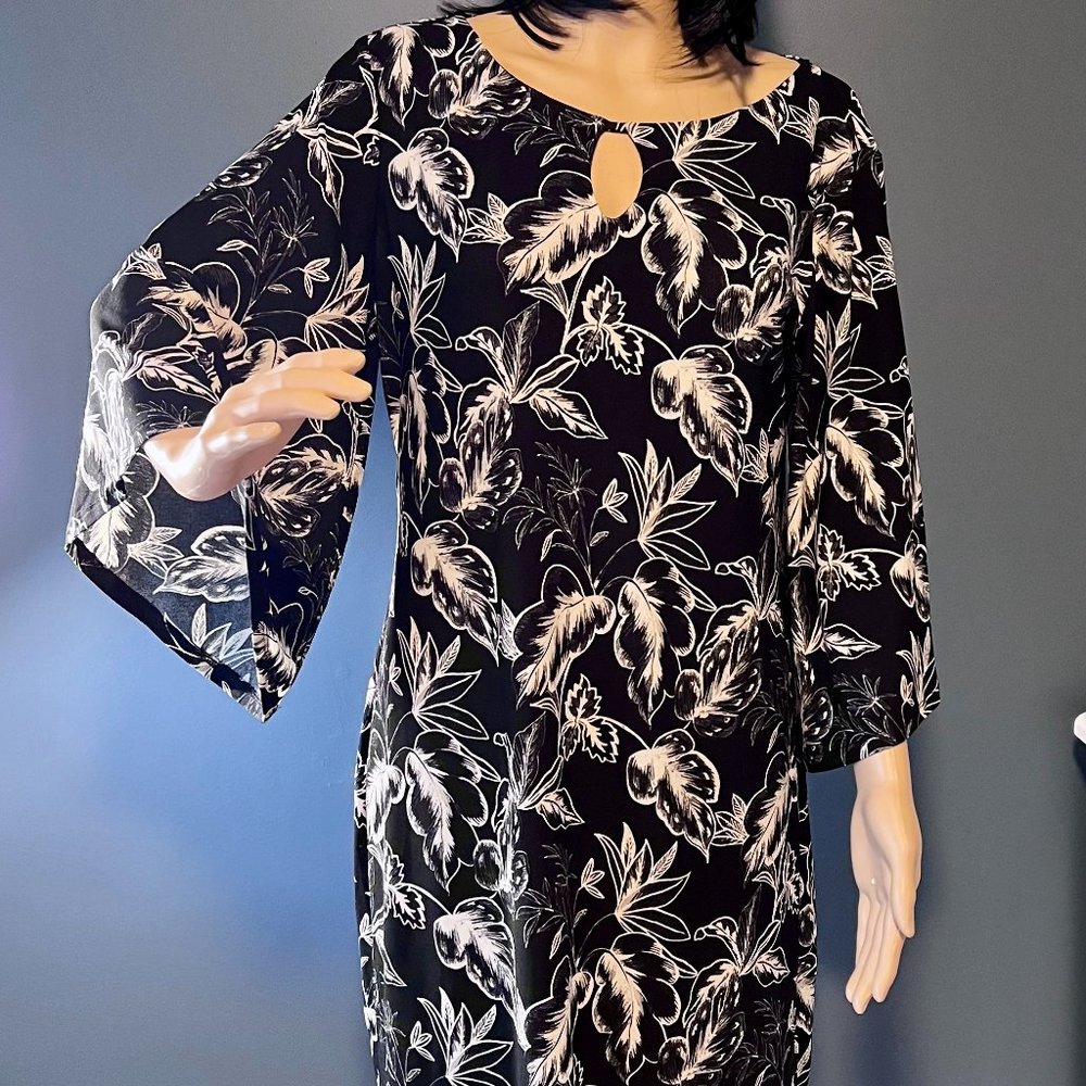 NWT Dana Buchman Dress